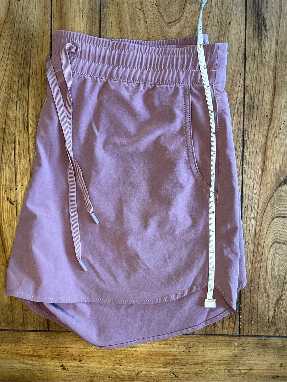 Eddie Bauer Shorts in Dusty Mauve